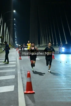 Runner Photo 2100836
