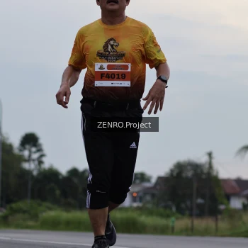 Runner Photo 2100887