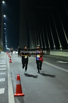 Runner Photo 2100891