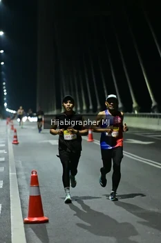 Runner Photo 2100931