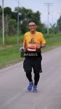Runner Photo 2100937