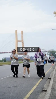 Runner Photo 2100981