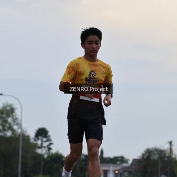 Runner Photo 2101031