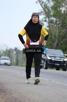 Runner Photo 2101116