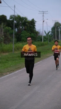 Runner Photo 2101150