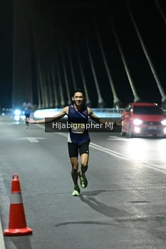 Runner Photo 2101161