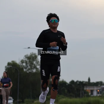 Runner Photo 2101179