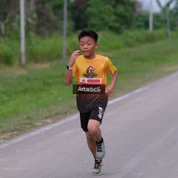 Runner Photo 2101186