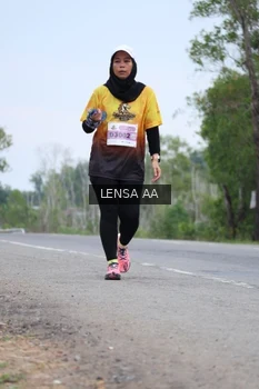 Runner Photo 2101256