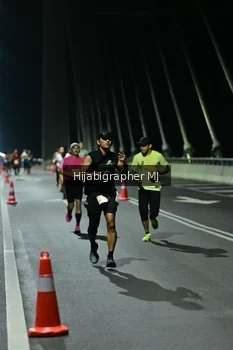 Runner Photo 2101264