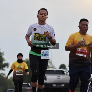 Runner Photo 2101344
