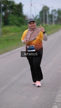 Runner Photo 2101357