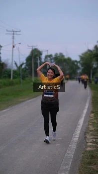 Runner Photo 2101402
