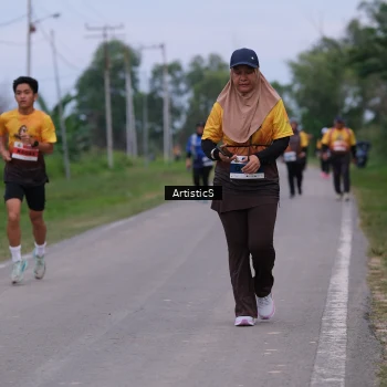 Runner Photo 2101466