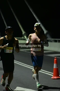 Runner Photo 2101526