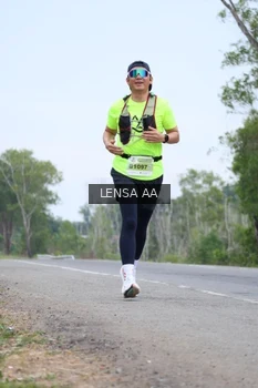 Runner Photo 2101543