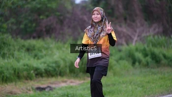 Runner Photo 2101703