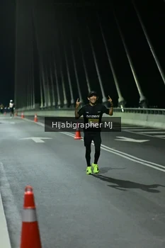 Runner Photo 2101743