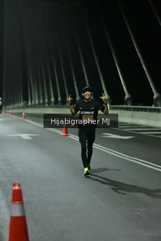 Runner Photo 2101749
