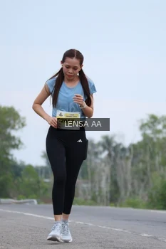 Runner Photo 2101772