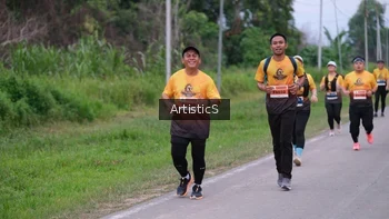 Runner Photo 2101868