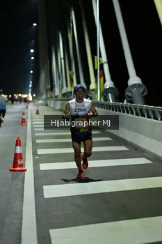 Runner Photo 2101975