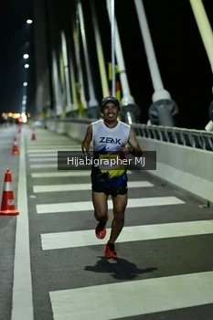 Runner Photo 2101991