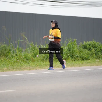 Runner Photo 2102142