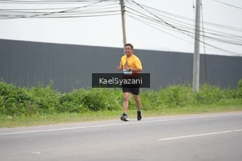 Runner Photo 2102280