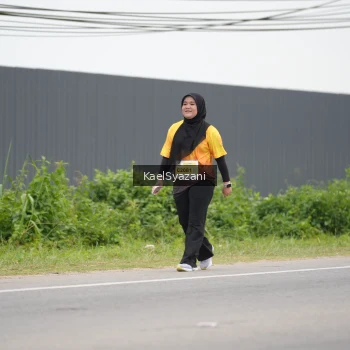 Runner Photo 2102368