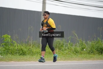 Runner Photo 2102450