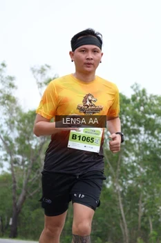 Runner Photo 2102472
