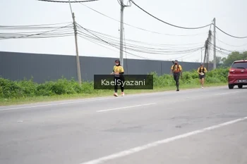 Runner Photo 2102530