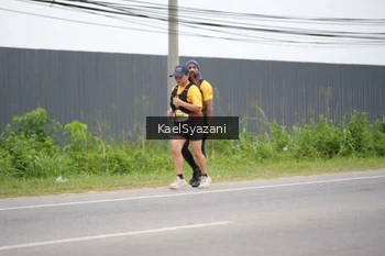 Runner Photo 2102579