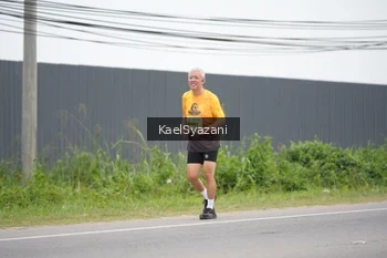 Runner Photo 2102688