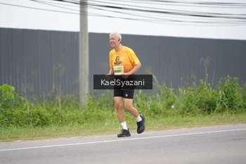 Runner Photo 2102698