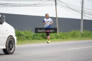 Runner Photo 2102715