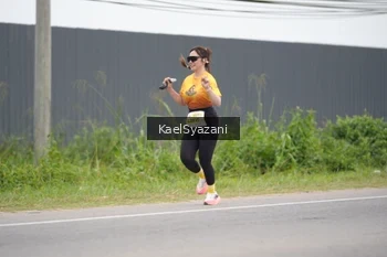 Runner Photo 2102792