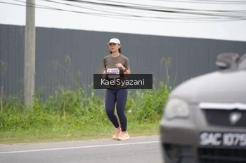Runner Photo 2102871