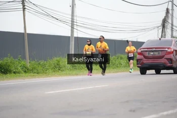 Runner Photo 2102885