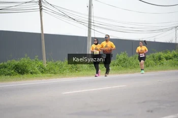 Runner Photo 2102890