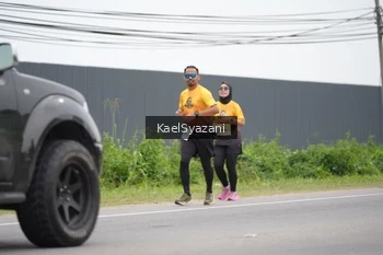 Runner Photo 2102929