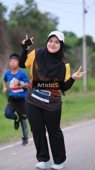 Runner Photo 2102957