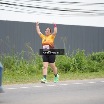 Runner Photo 2102984
