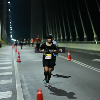 Runner Photo 2102991