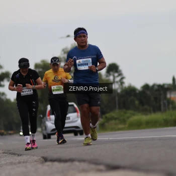 Runner Photo 2103061