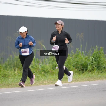 Runner Photo 2103066