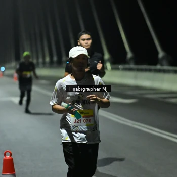 Runner Photo 2103314