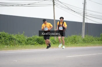 Runner Photo 2103332