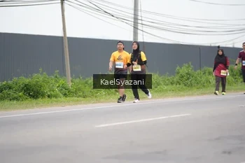 Runner Photo 2103364